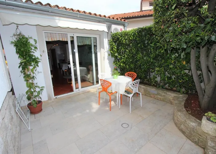 Apartments Villa Buric