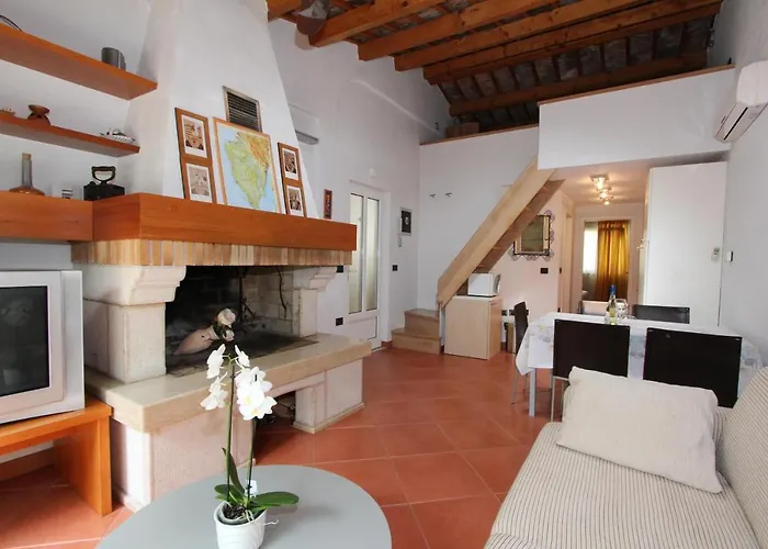 Apartments Villa Buric