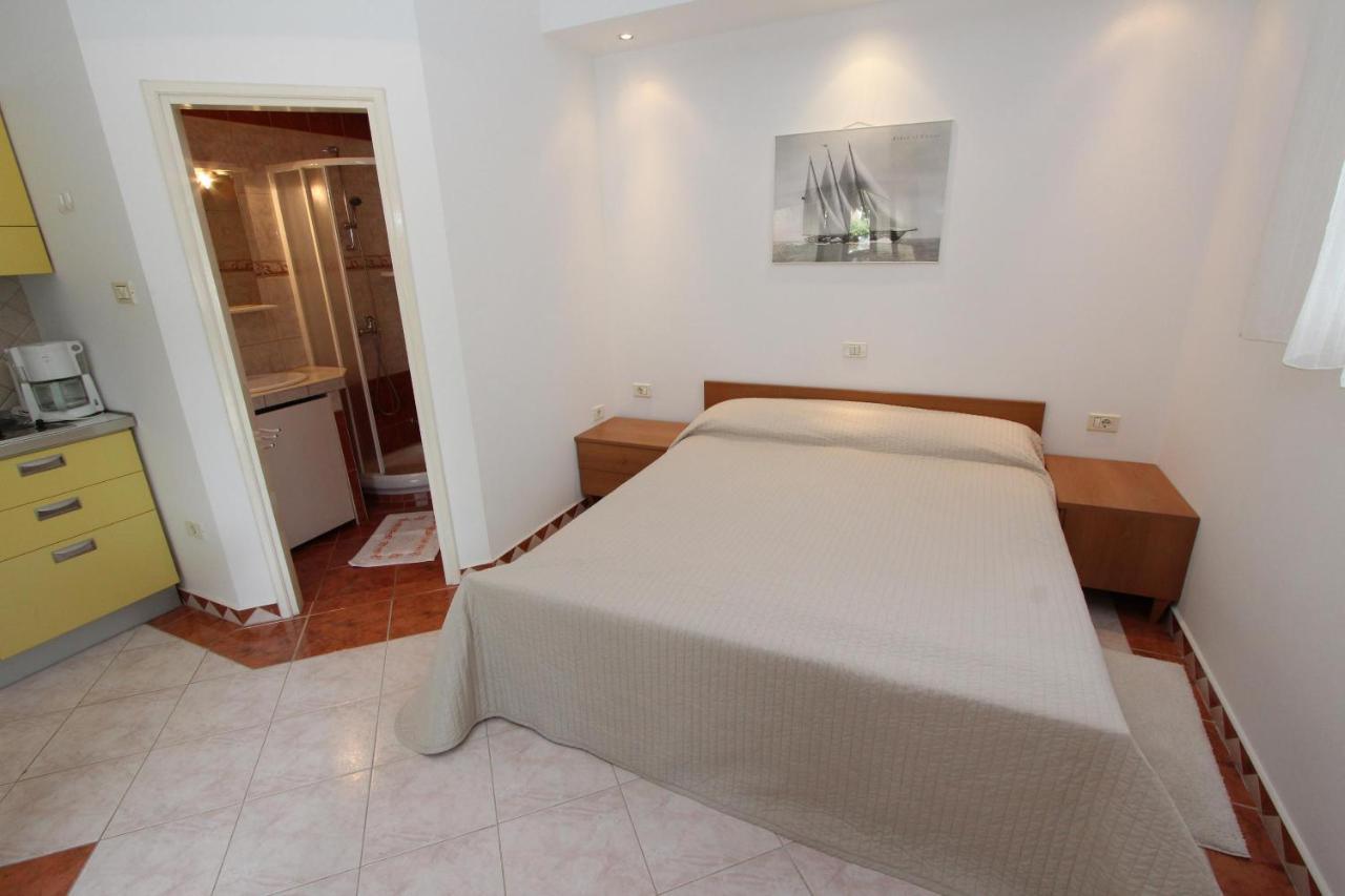 Buric Apartment *