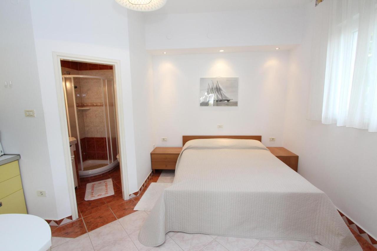 Apartment Buric *